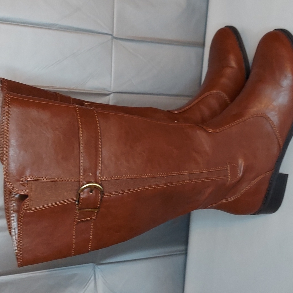 Life Stride Brown Boots